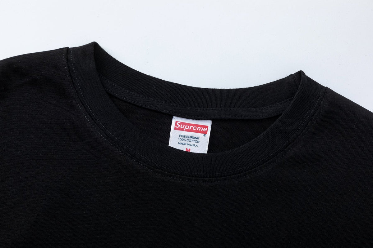 Supreme Hand-Drawn Lettering Graphic T-Shirt — neck_label