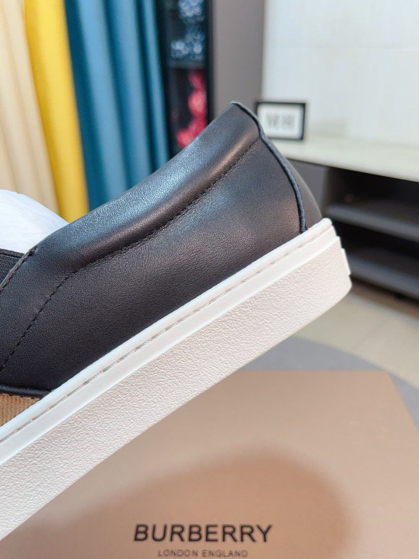 Burberry Beige Check Slip-On Sneakers — detail