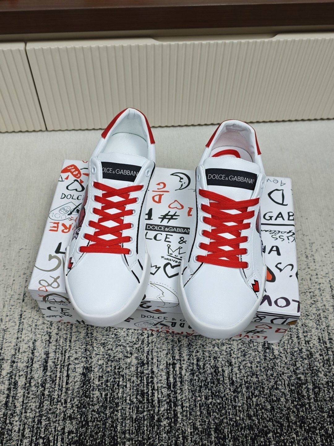Dolce & Gabbana Graphic Low-Top Sneakers — front