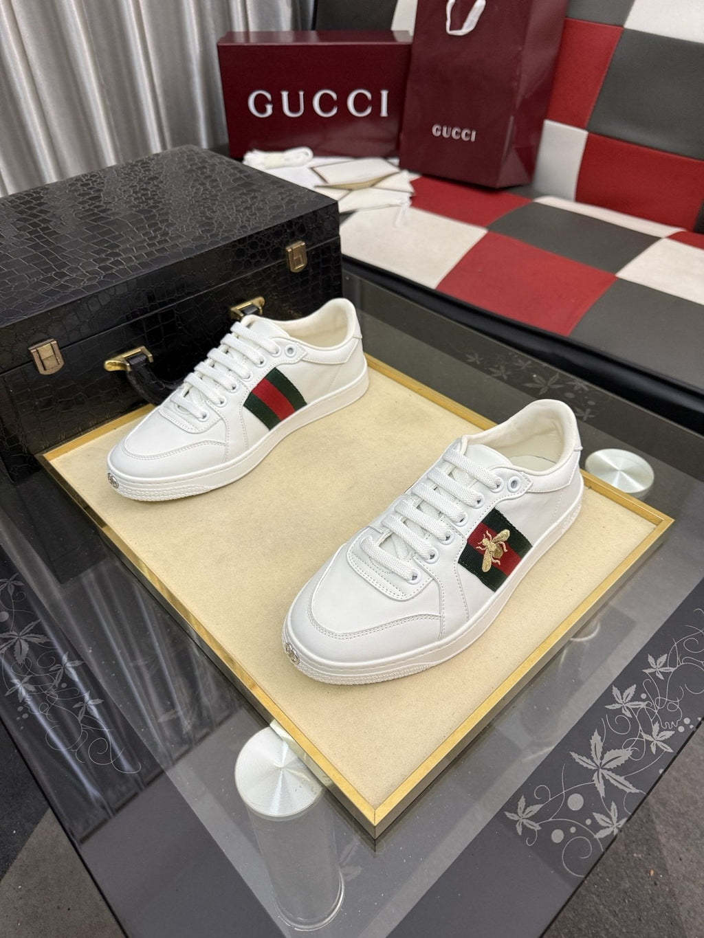 Gucci Green and Red Stripe Bee Sneakers — front