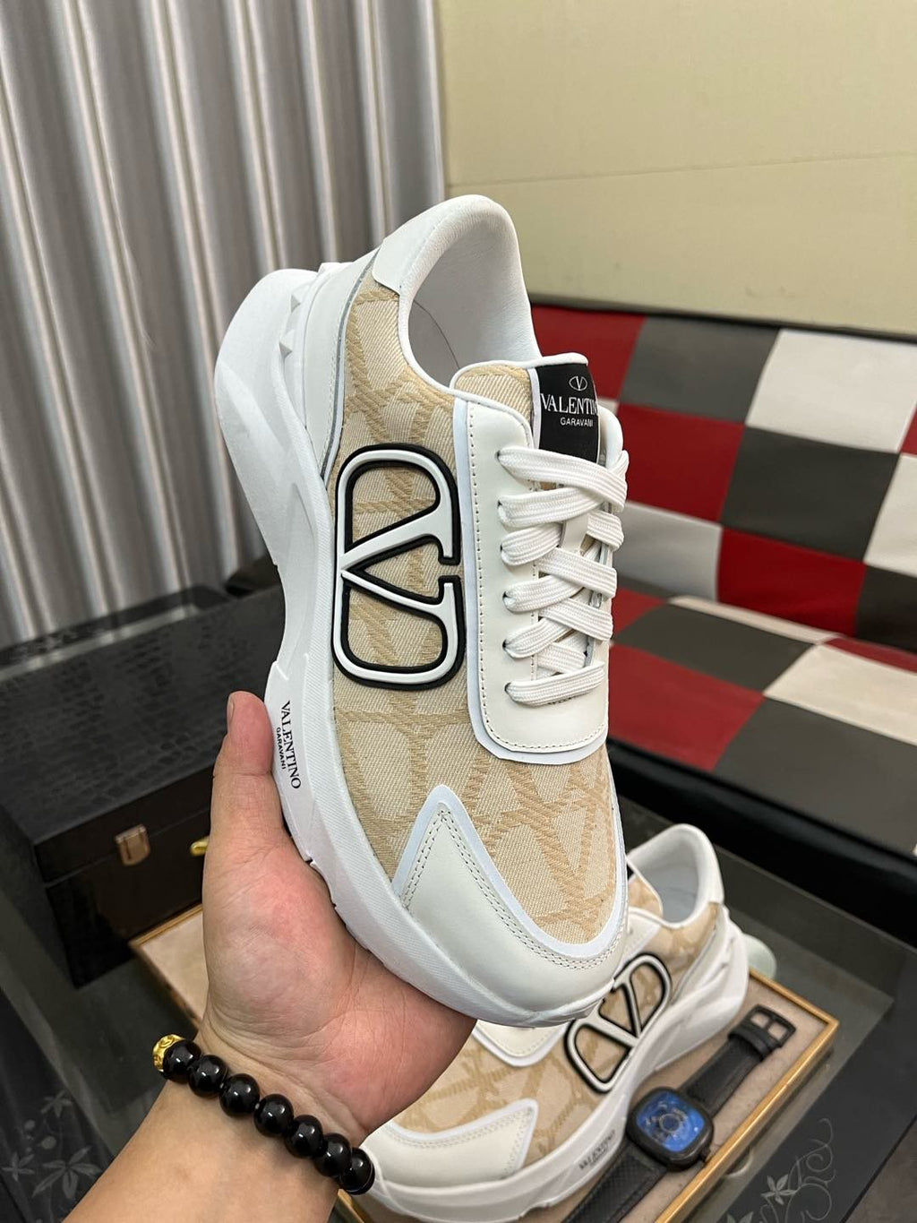 Valentino Cream and Beige V-Motif Sneakers — model