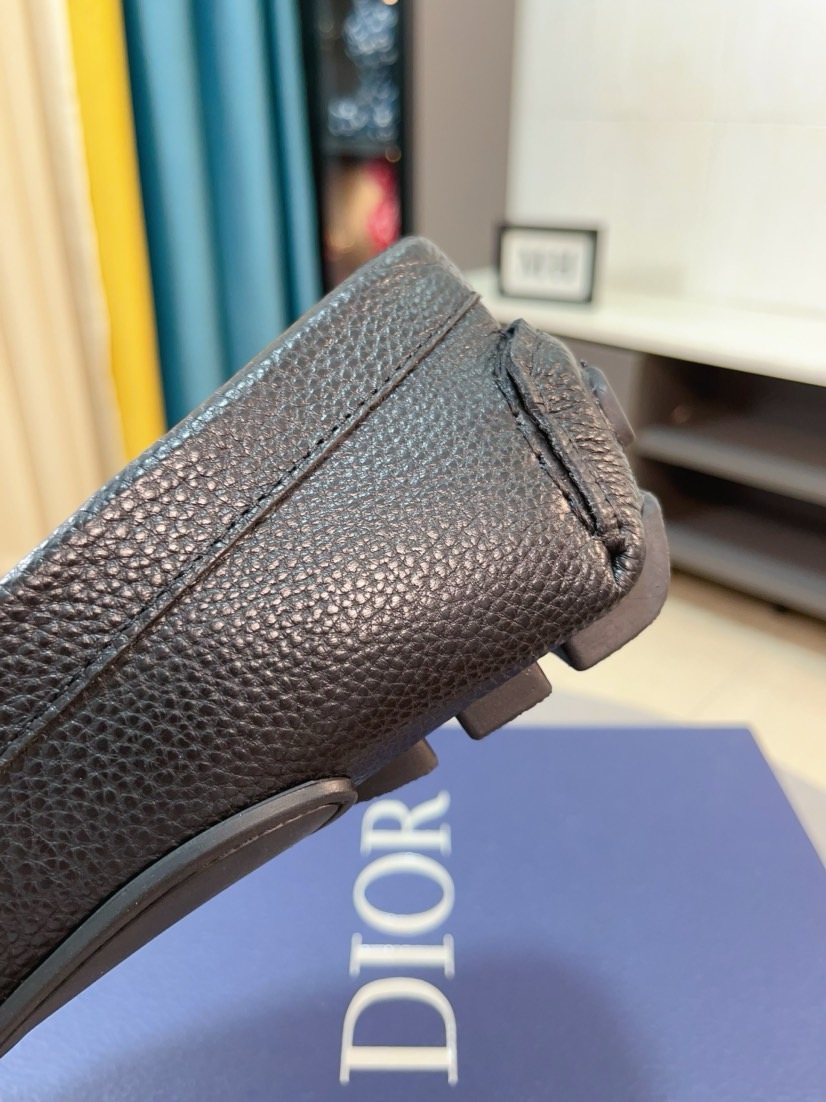 Dark Gray Pebbled Hardware Loafers — detail
