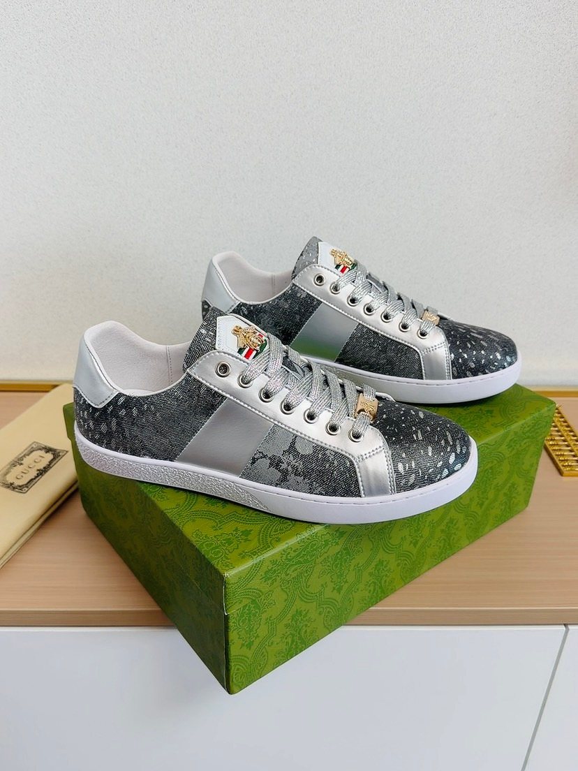 Gucci Men's Patterned Low-Top Sneakers — front