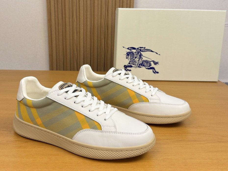 Burberry Check-Panel Low-Top Sneakers — hero