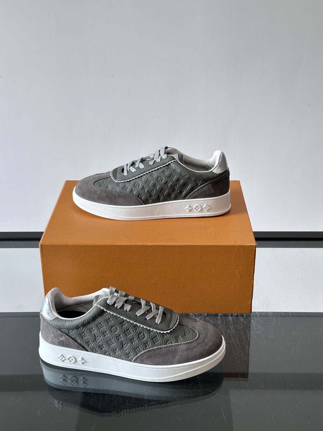 Louis Vuitton Flash Low-Top Sneakers — side